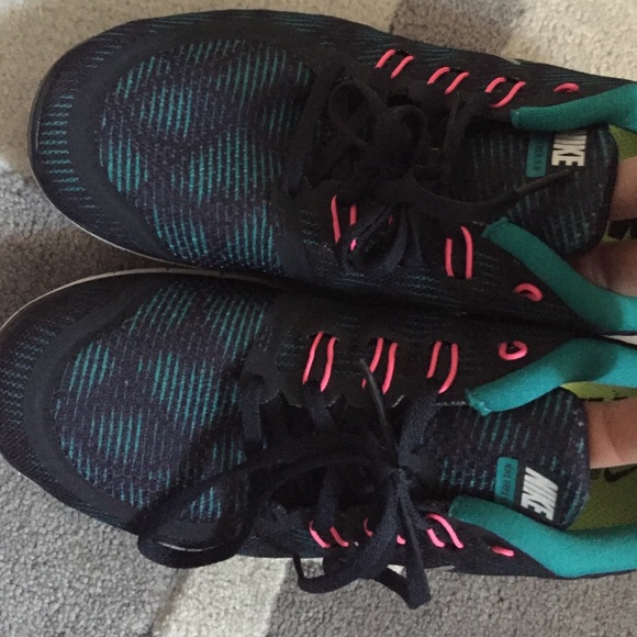 RARE Nike Free 5.0 real pink size 8.5 - Picture 3 of 4